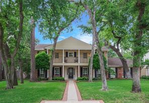 655 W Forest Dr, Houston, TX 77079