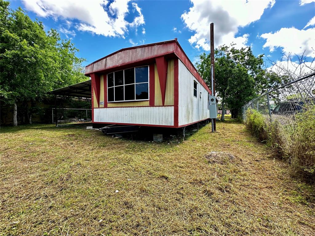 209 Osage Street , Refugio, Texas image 6