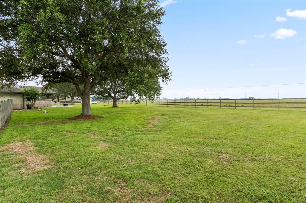 No back neighbor allows the ultimate privacy for gatherings.