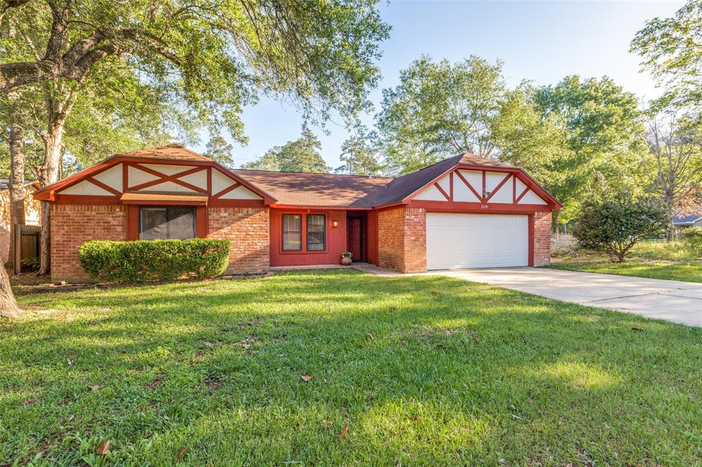 2119 Southwood Drive, New Caney, TX 77357