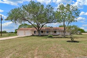 454 COUNTY ROAD 223, Floresville, TX 78114-5039
