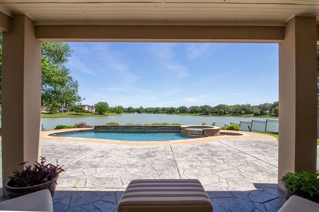 2715 E Bainbridge Cir