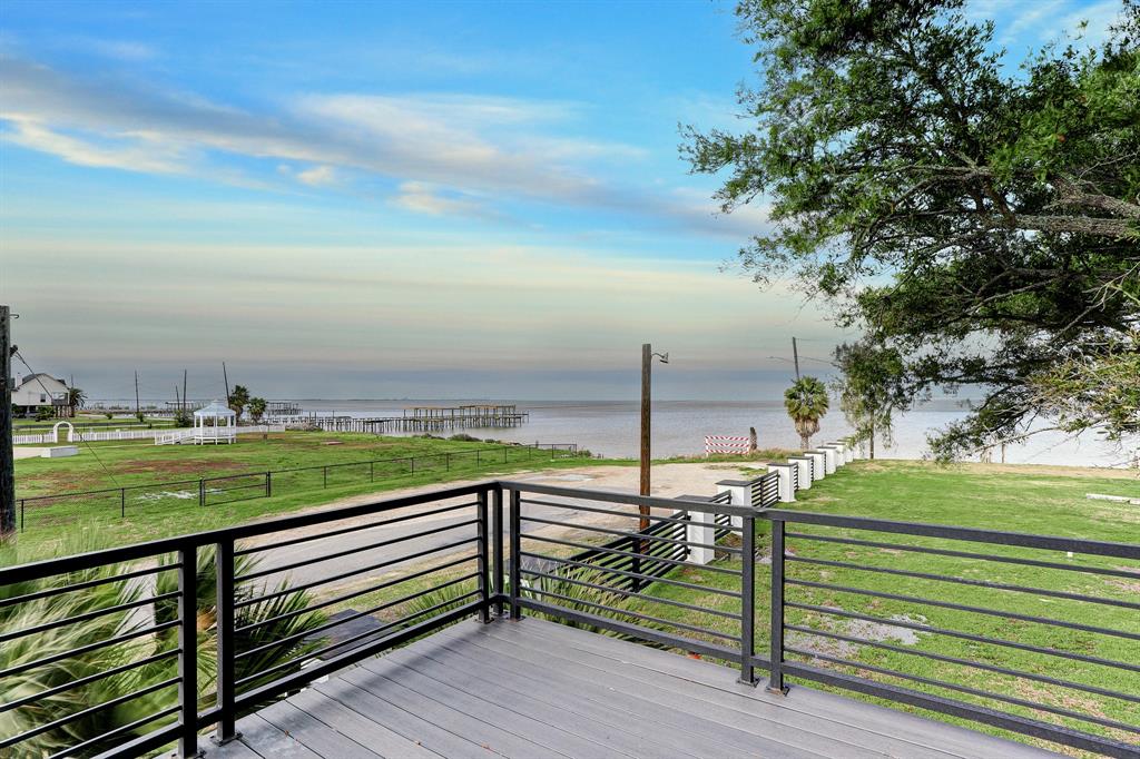 BEAUTIFUL BAY VIEWS AS YOU WALK UP TO THE FRONT DOOR.