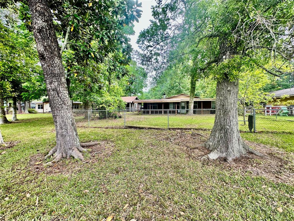 830 Charmaine Drive E, Woodville, Texas image 27