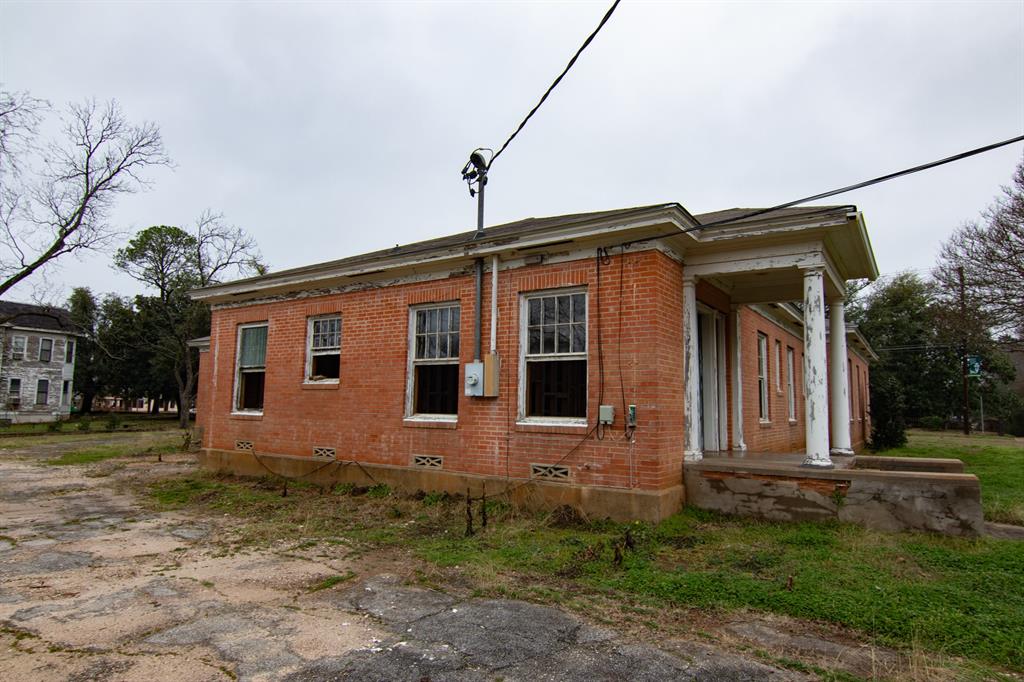 804 S Sycamore Street , Palestine, Texas image 7