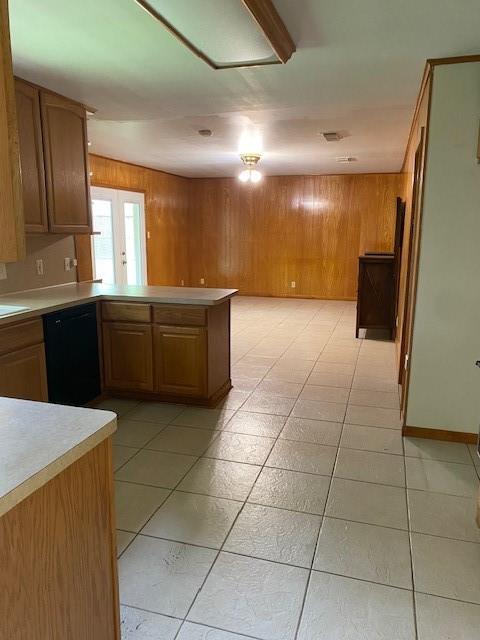 Kitchen/Family Room