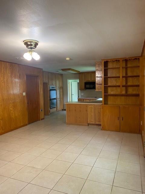 Kitchen/ Family Room