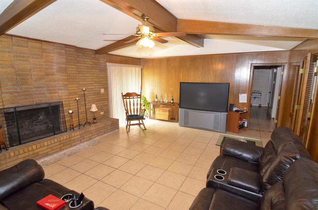 416 Woodlawn Drive