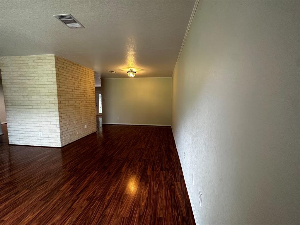 Main bath has plenty of counter space