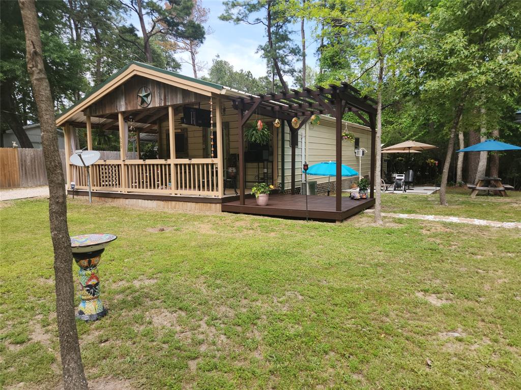 Front yard and second lot  allow you to expand the useage of this lot with nice shade trees.