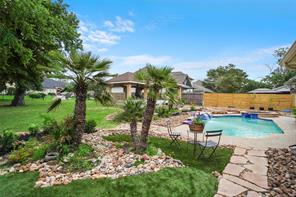 297 Waterford Way, Montgomery, TX 77356