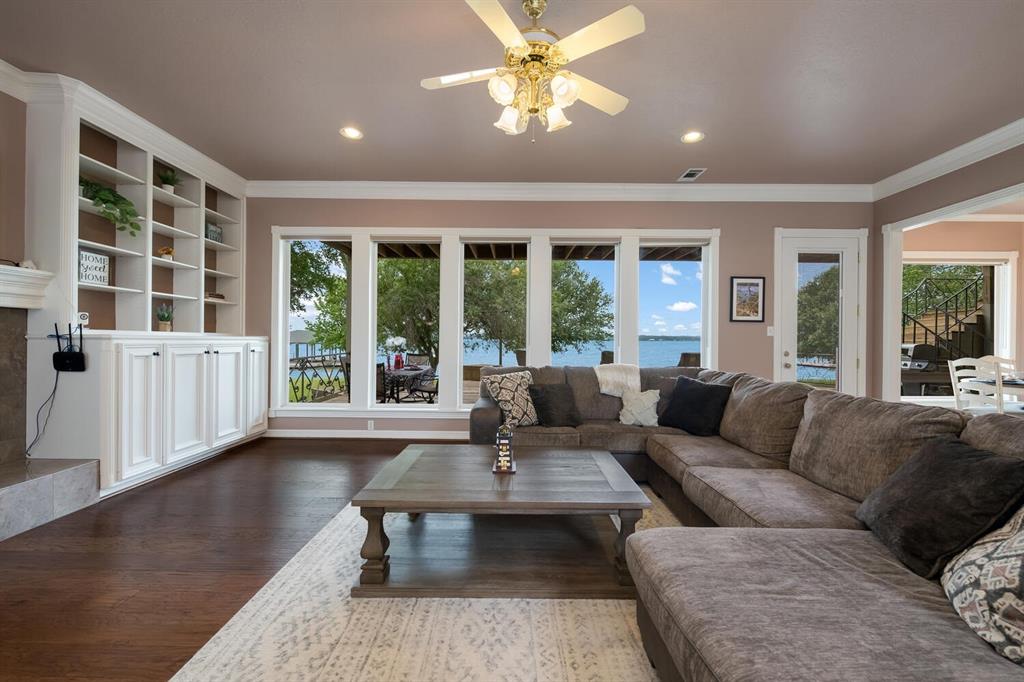 Living area / Family Room overlooking Lake Limestone