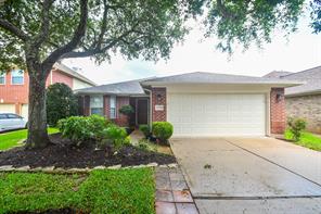  17219 Maple Hollow Dr, SugarLand, TX 77498