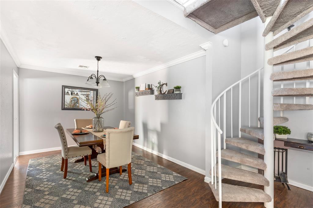 Formal dining room