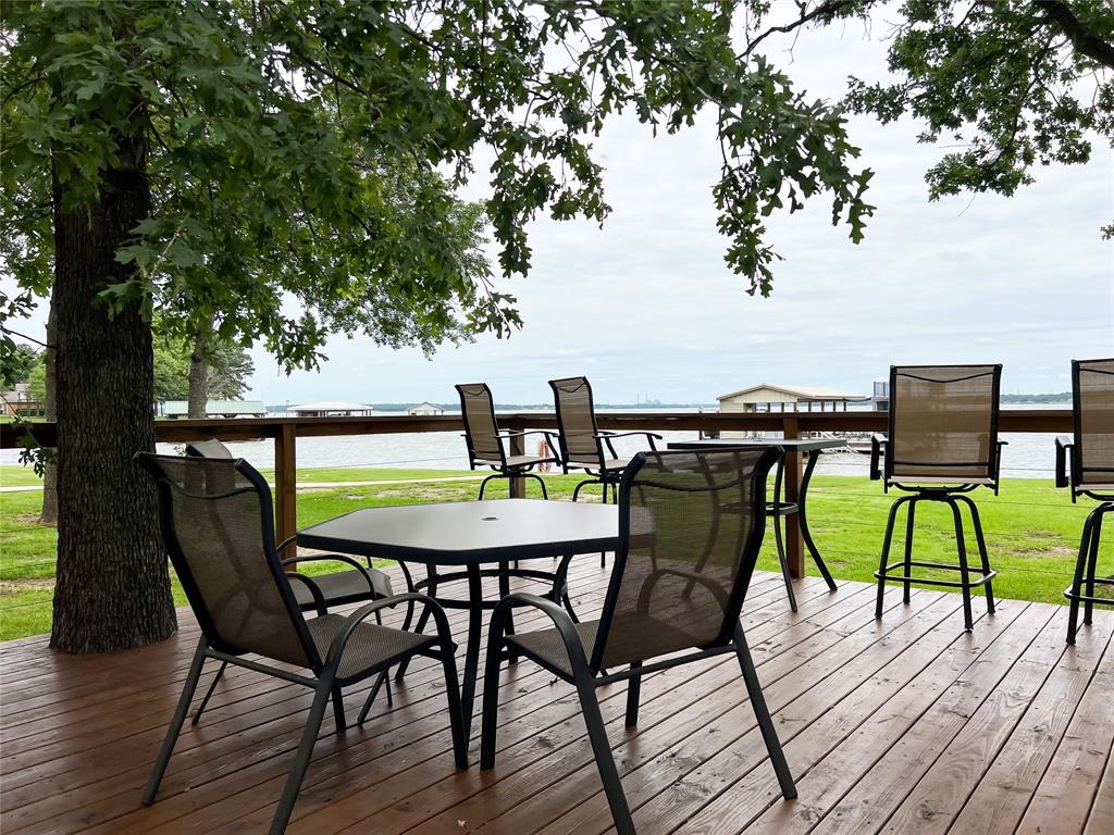 Lakeside Deck