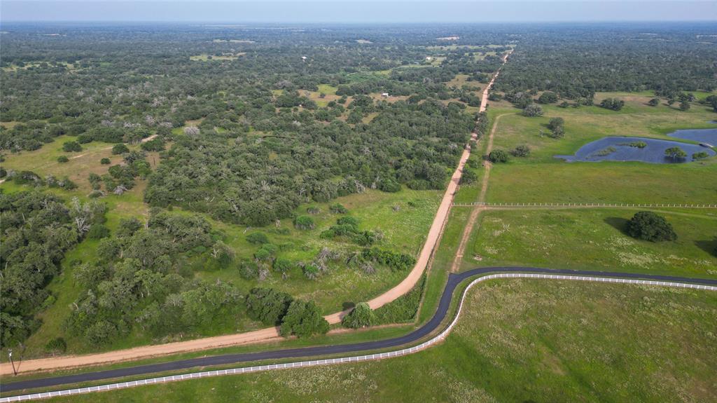 Causey Lane , Cuero, Texas image 47