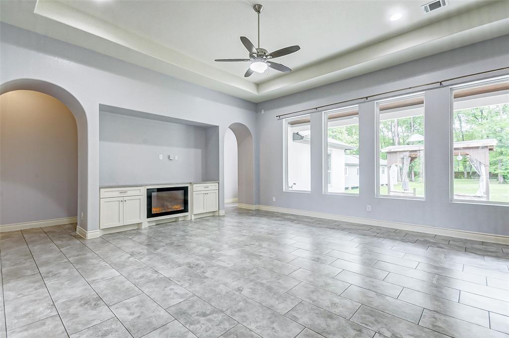 Living room with gas log fireplace