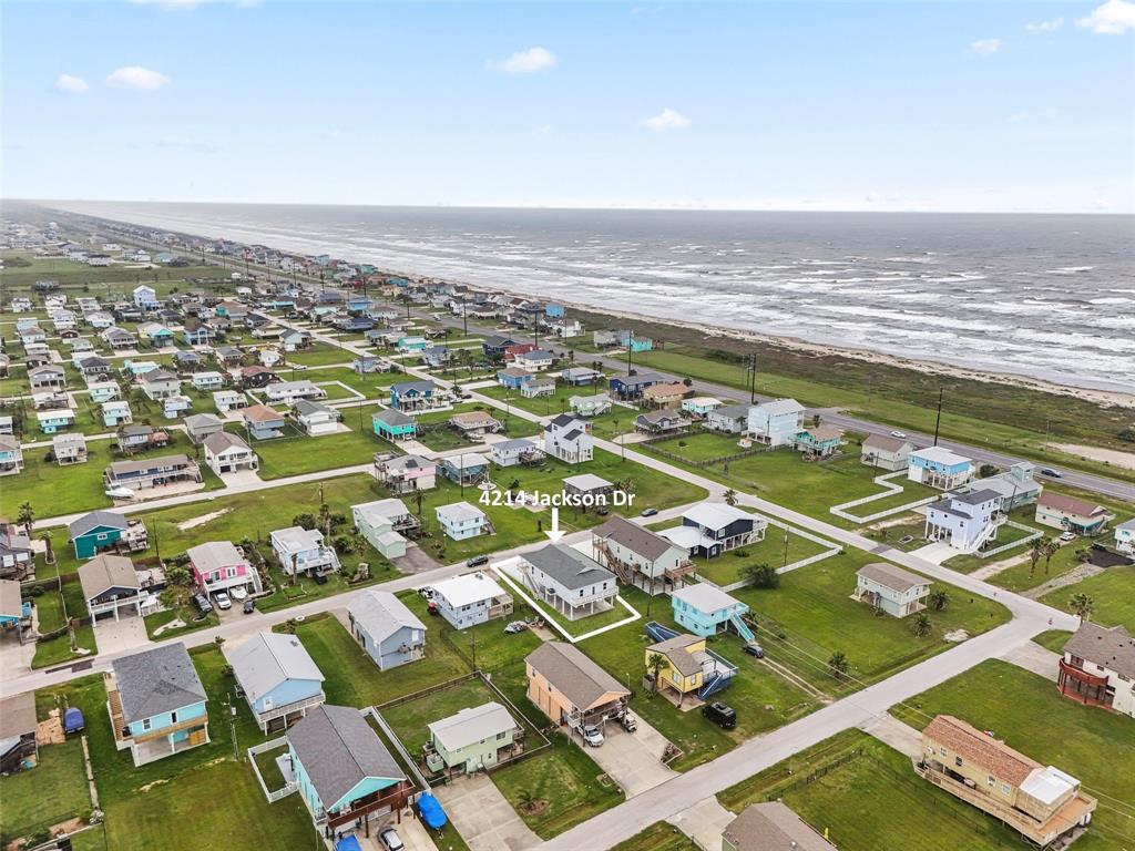 Beach Views from the front deck and living room!