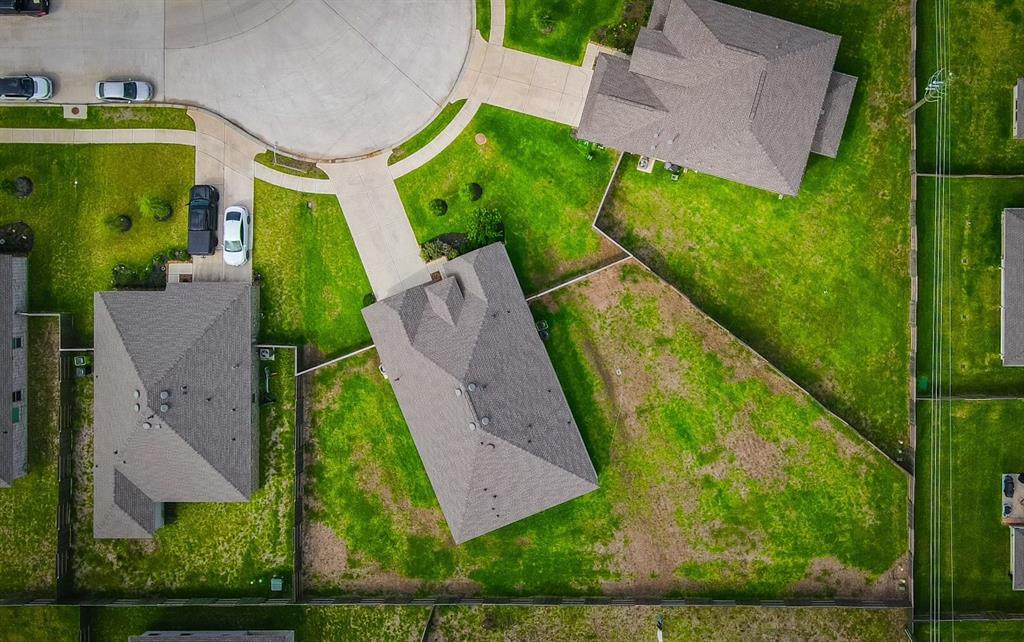 Aerial showing the oversized lot.