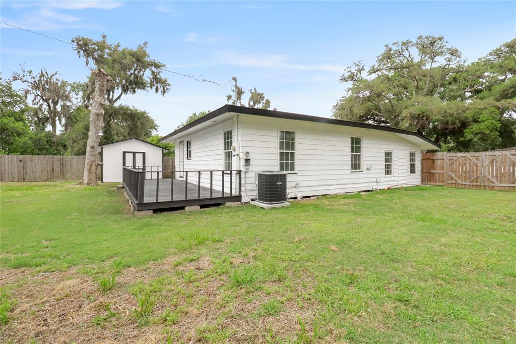 528 Magnolia Street , Lake Jackson, Texas image 16