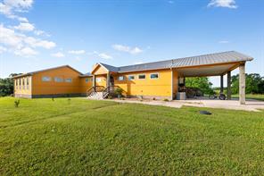 4569 Gloster Ln, Sealy, TX 77474
