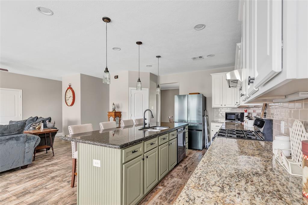 Granite countertop and stainless steel appliances