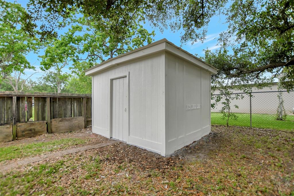 917 Heisse Street , Alvin, Texas image 35