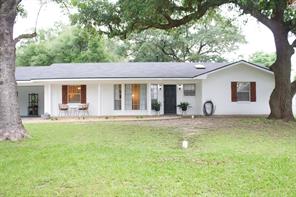 1109 S State St, Madisonville, TX 77864