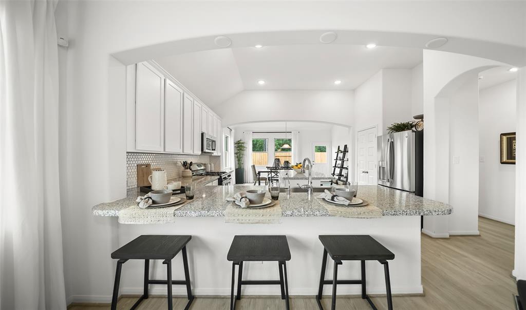 Cozy kitchen with ample space. (*Photo not of actual home and used for illustration purposes only.)