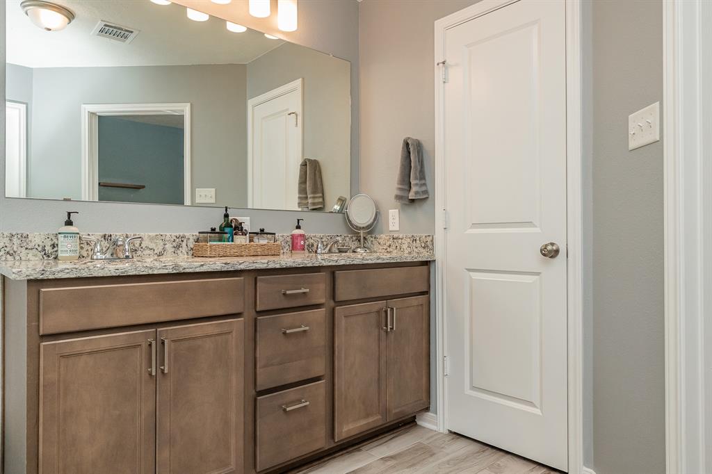 Master Bathroom and Water Closet