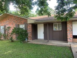 8626 Valley South Dr, Houston, TX 77078