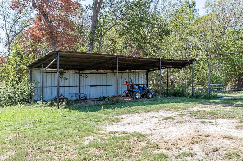 1514 N Main Street , Highlands, Texas image 12