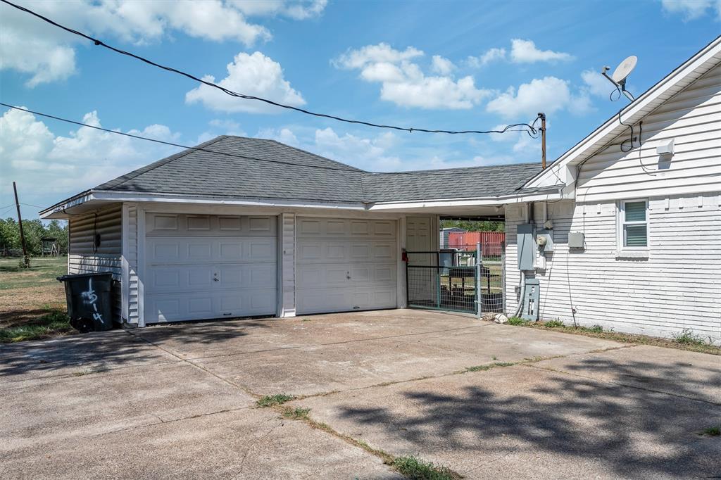 1514 N Main Street , Highlands, Texas image 6