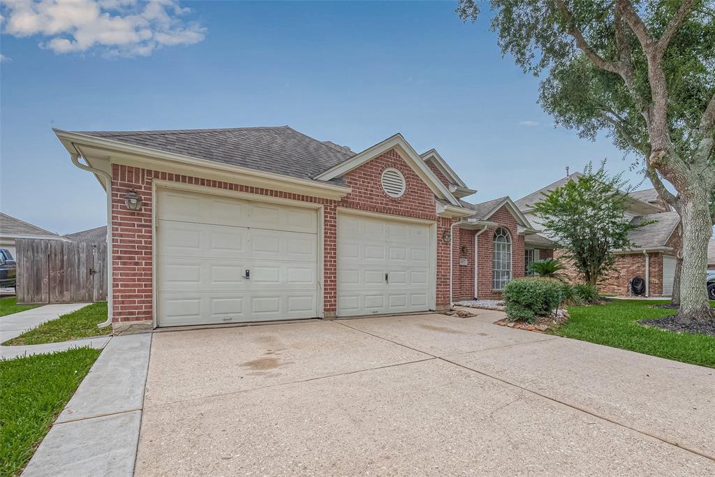 3805 Sunrise Drive, Pearland, TX 77581