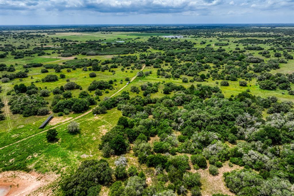 1550 Vaughn Road , Yoakum, Texas image 4