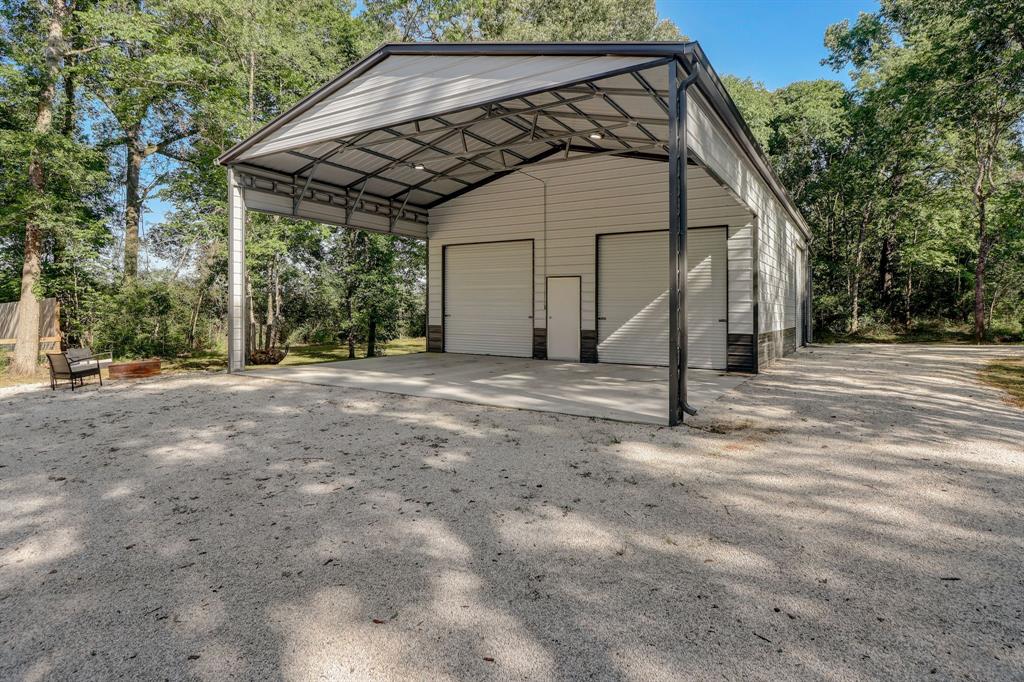 Need some workshop space? This property has ample!