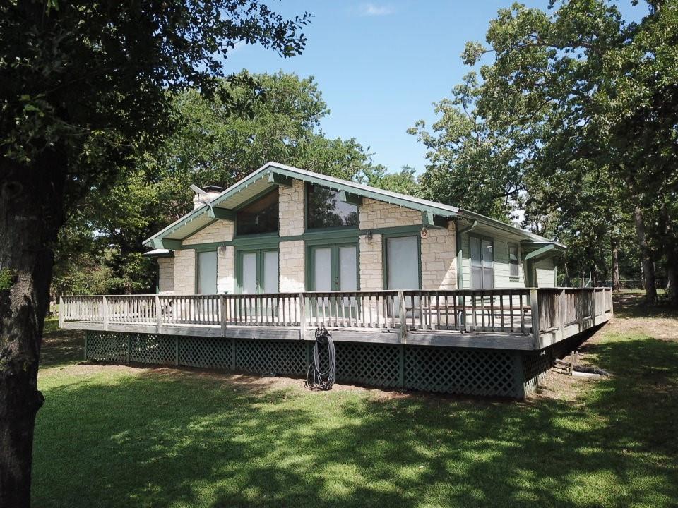 Lake Side House View - Wrap Around Porch