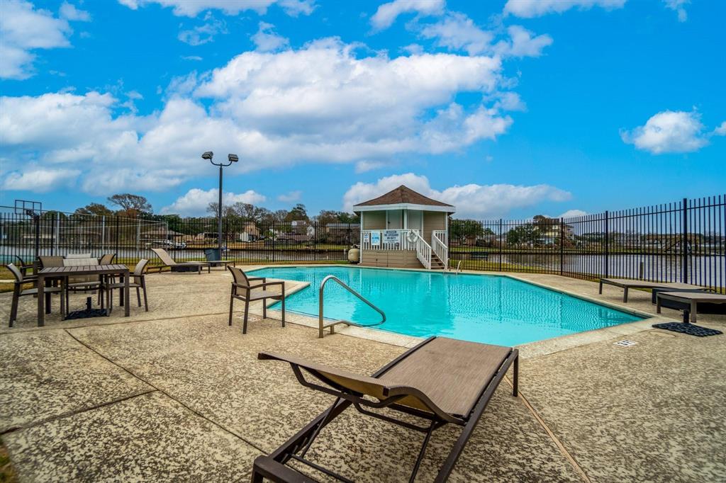 Pool area overlooking the Bay!