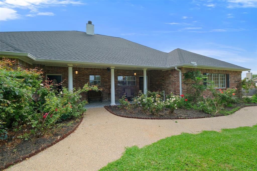 Scenic Front Porch