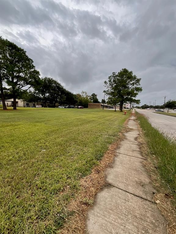 Strawberry Road , Pasadena, Texas image 12