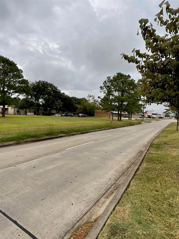 Strawberry Road , Pasadena, Texas image 16