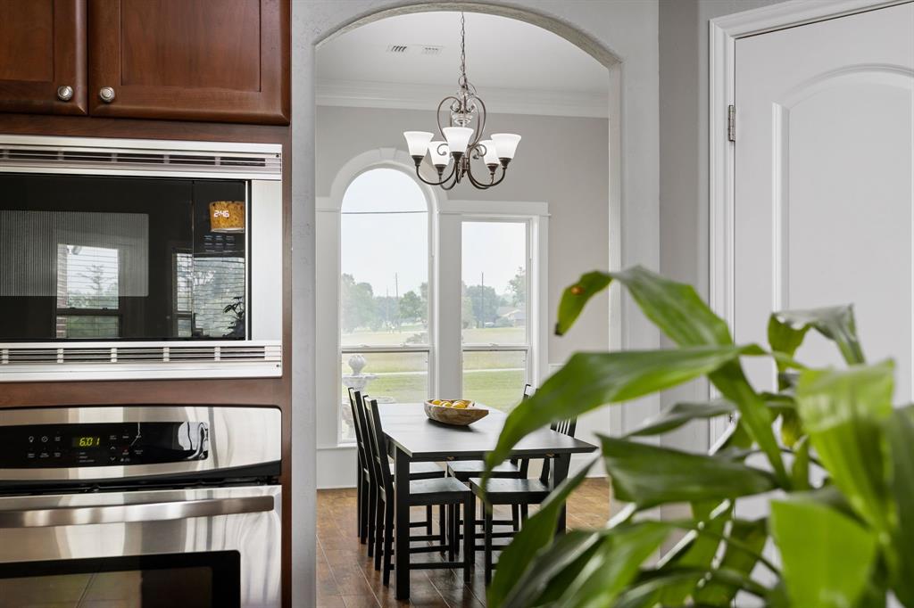 Arched entryway into formal dining room