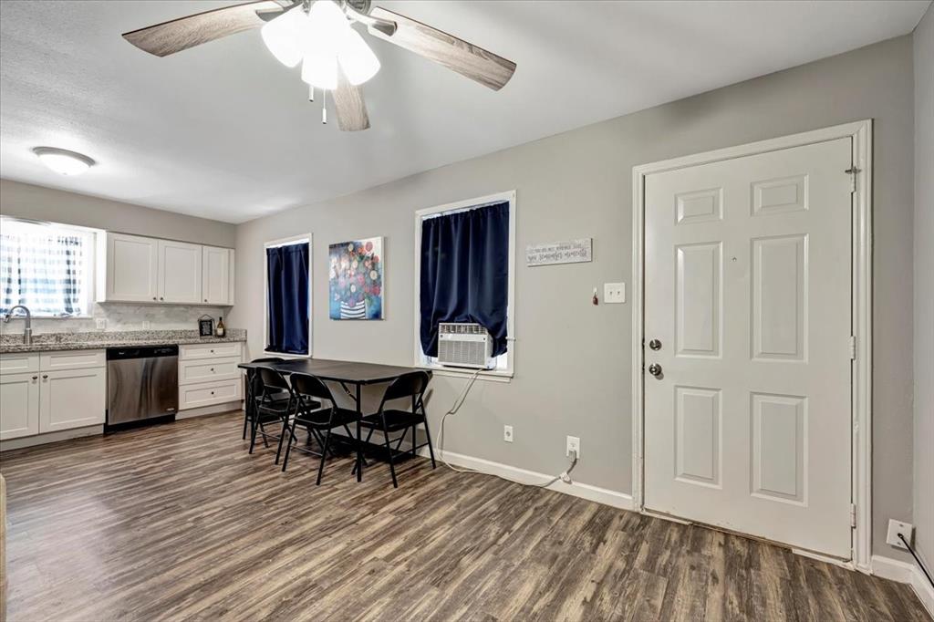 Check out the open space in this eat in kitchen in one of the units upstairs. They are both furnished and identical