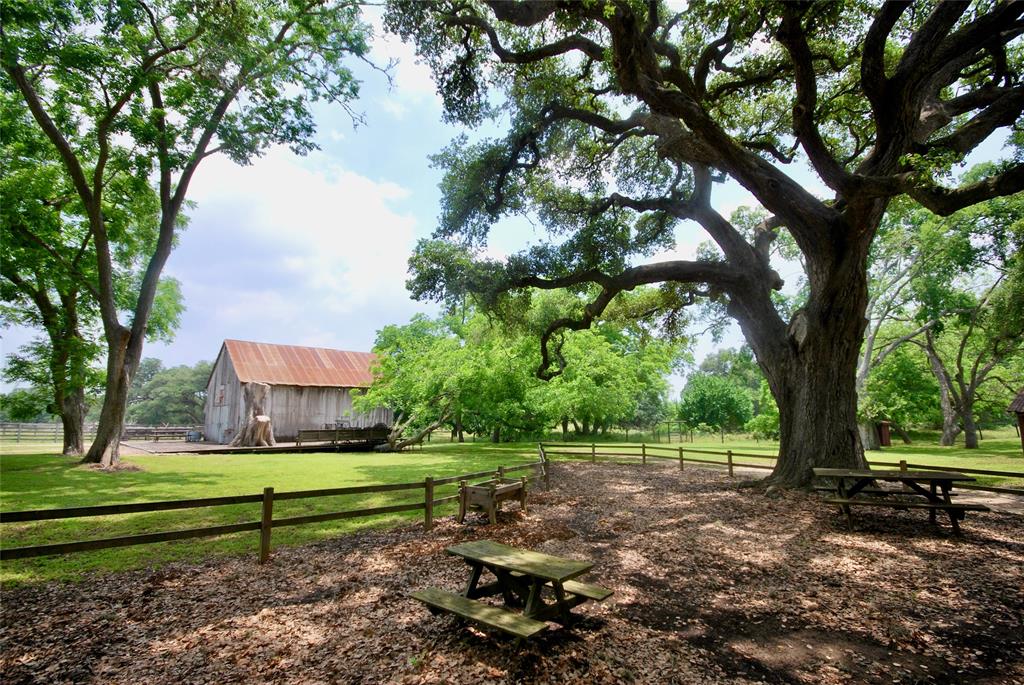 3140 Piano Bridge Road , Schulenburg, Texas image 33