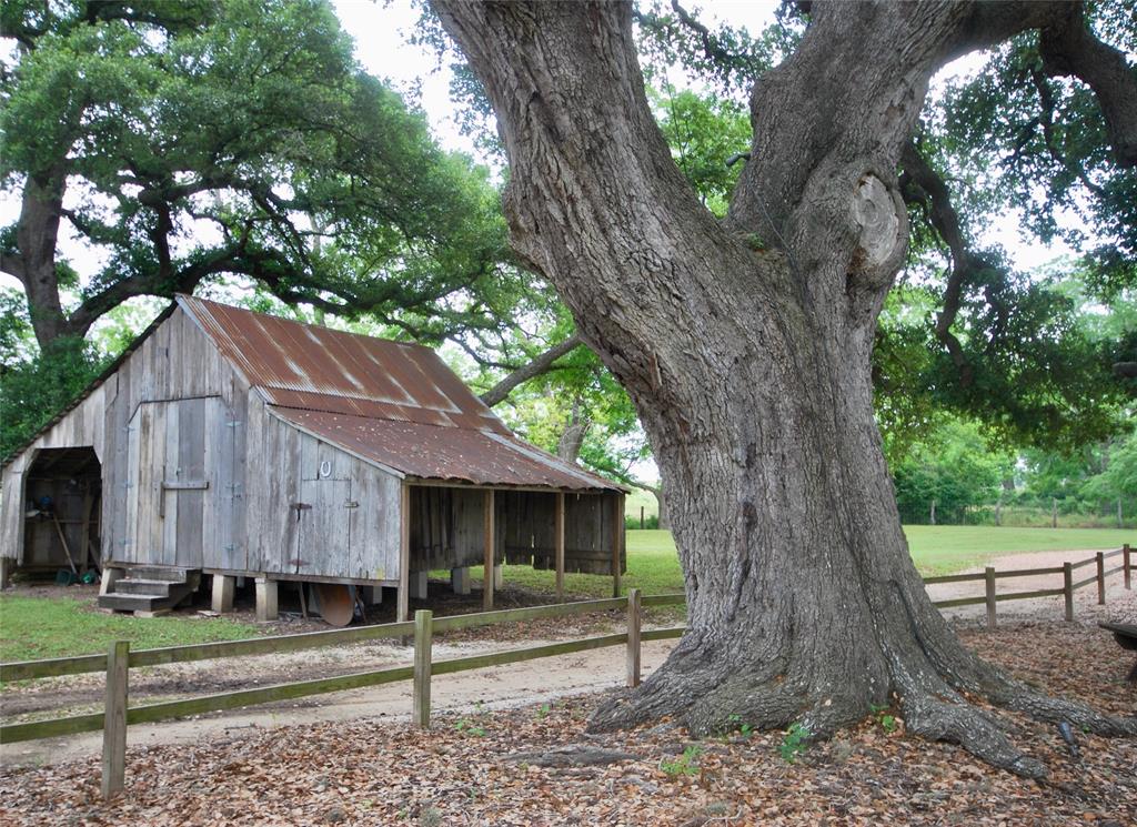 3140 Piano Bridge Road , Schulenburg, Texas image 35