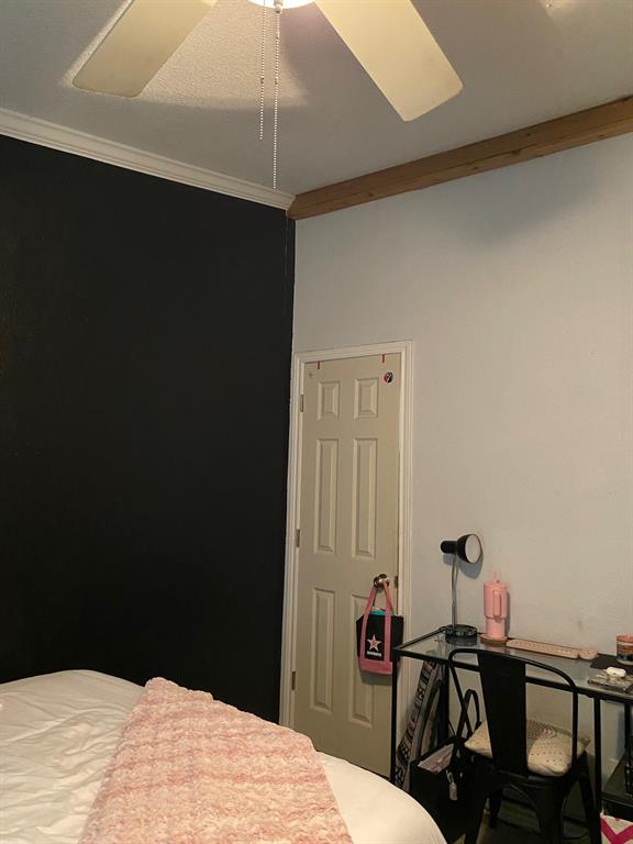 Black Wall in Front Bedroom 1