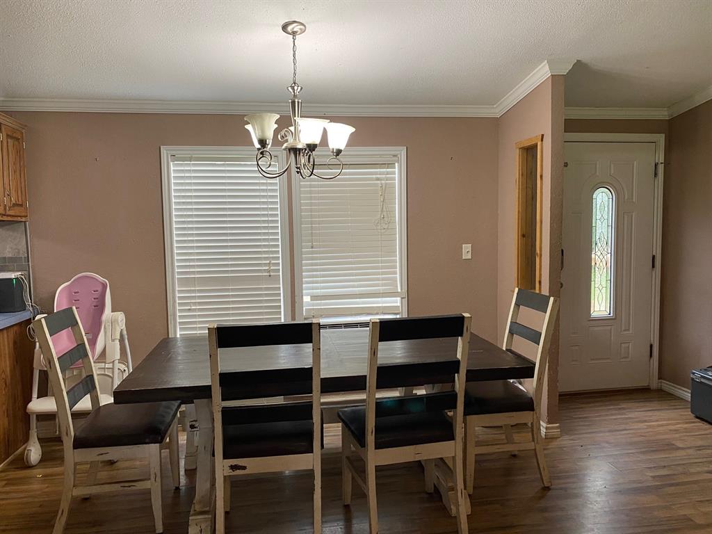 Dining Area & Front Door