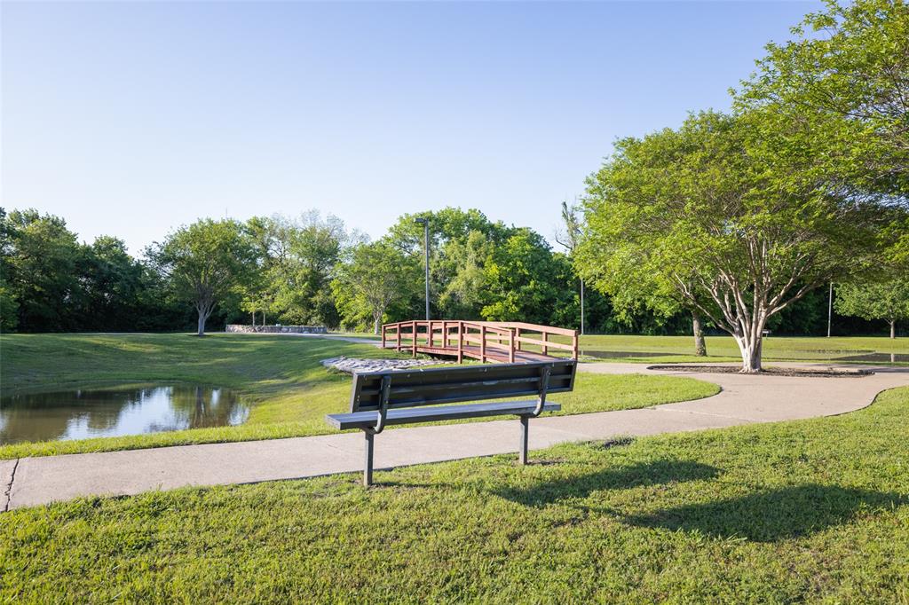 1907 Champions Drive , Navasota, Texas image 4