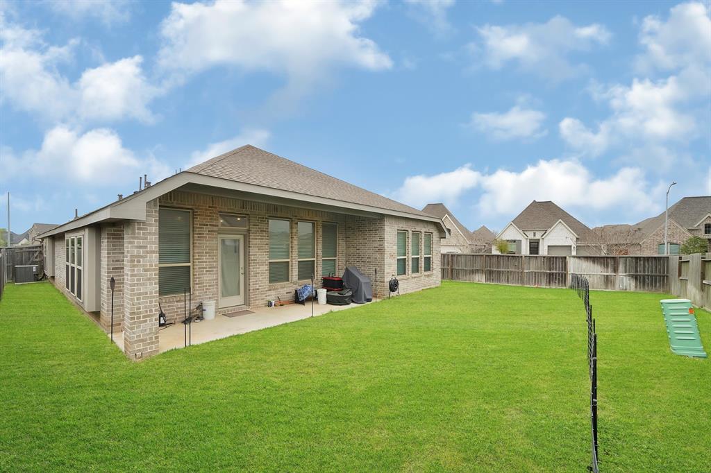 8922 Milam Grove Drive , Missouri City, Texas image 25