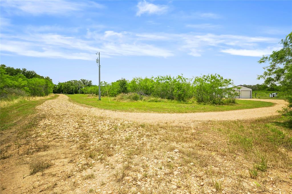 6289 Maynard Hallmark Road , Waelder, Texas image 4